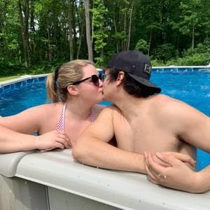 Meet your Posher, Eli